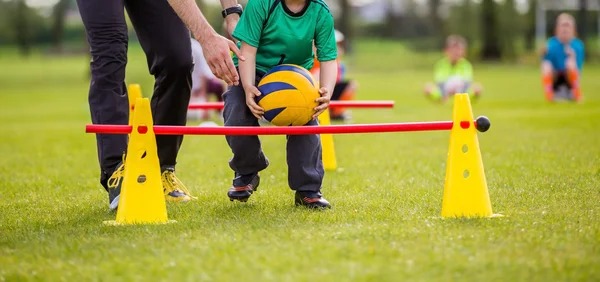 西雅图大学66-52德克萨斯州立大学，淡厚然5中4砍下8分