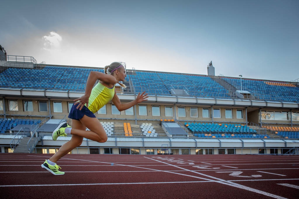 英超第14轮综述：利物浦平局+切尔西爆冷，阿森纳5分领先稳居榜首