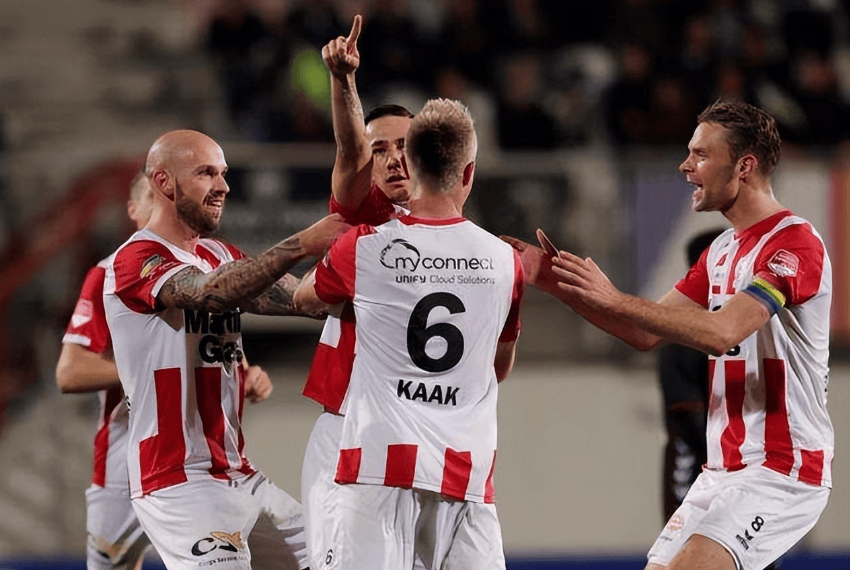 彻底击溃了 彻底击溃了