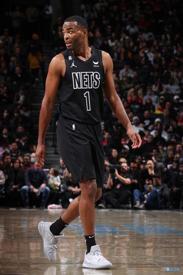 在这个赛季 在这个赛季